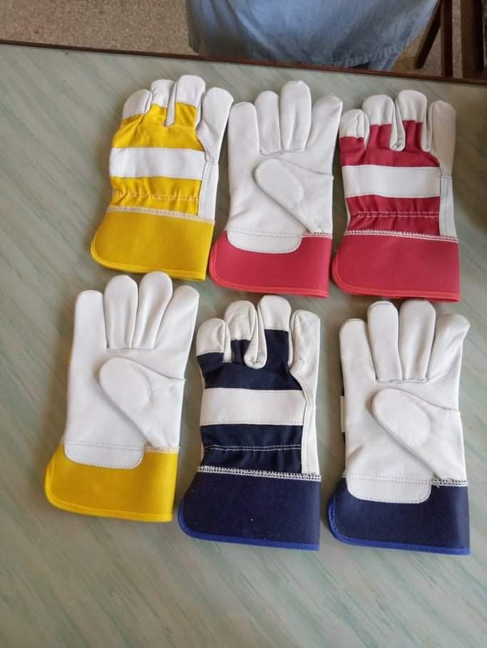 FASETY GLOVES